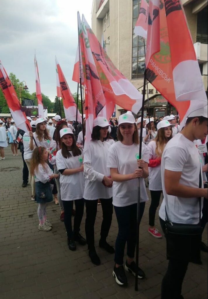 59418915_455491645202979_2533406328064311296_n