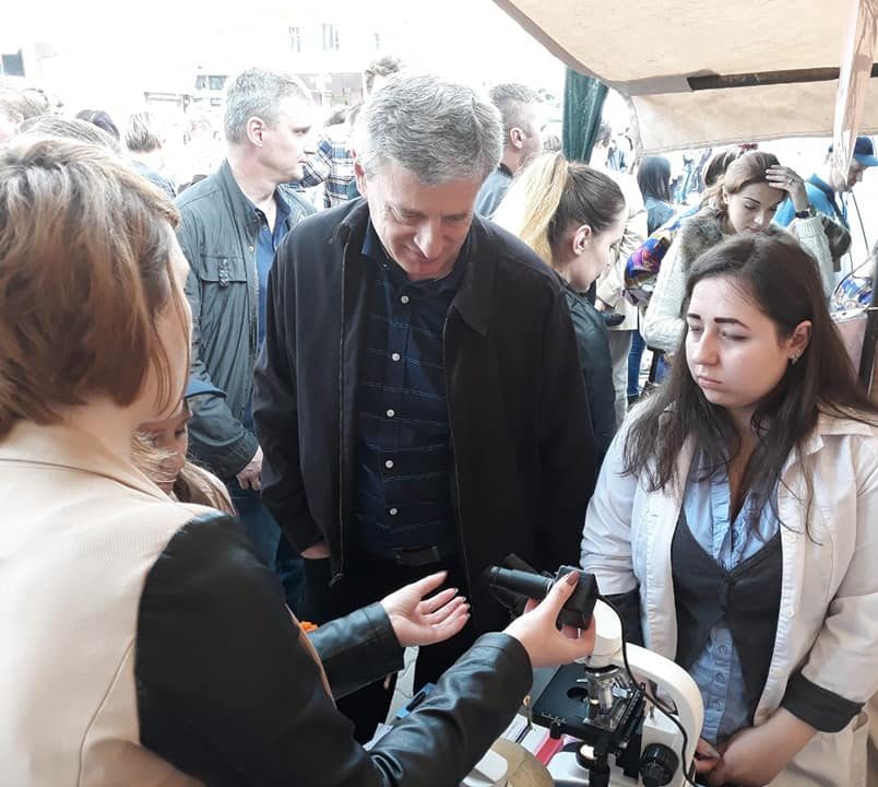 60982586_400170267236438_4100940421826347008_n