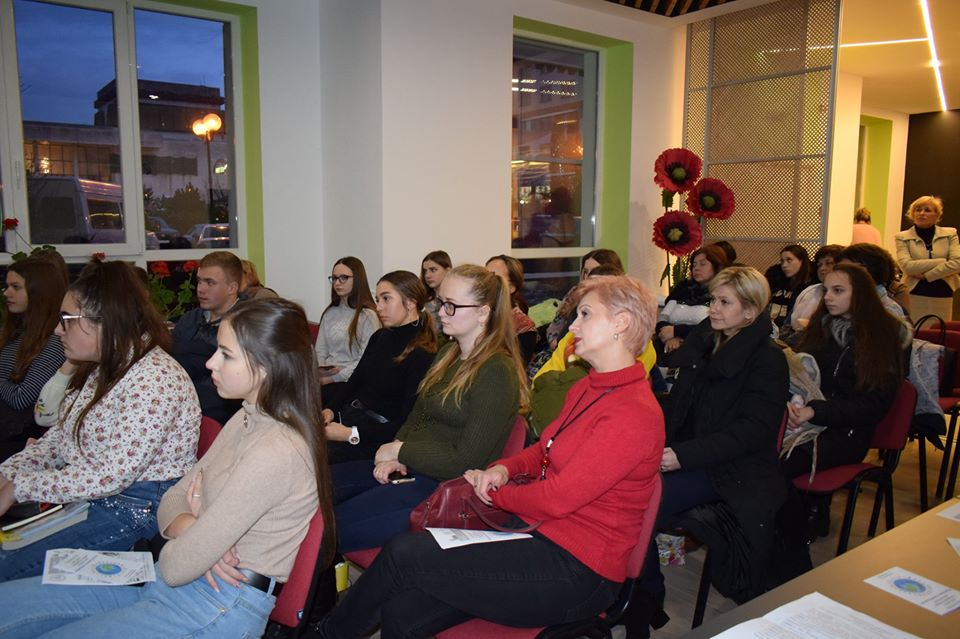 78451839_2437145889836887_3778976049681924096_o