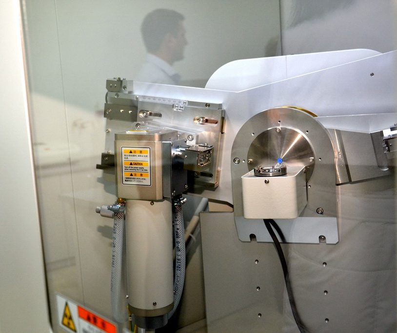 0028центр-814x683