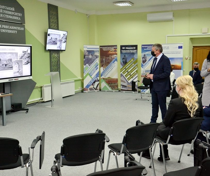 0038центр-814x683